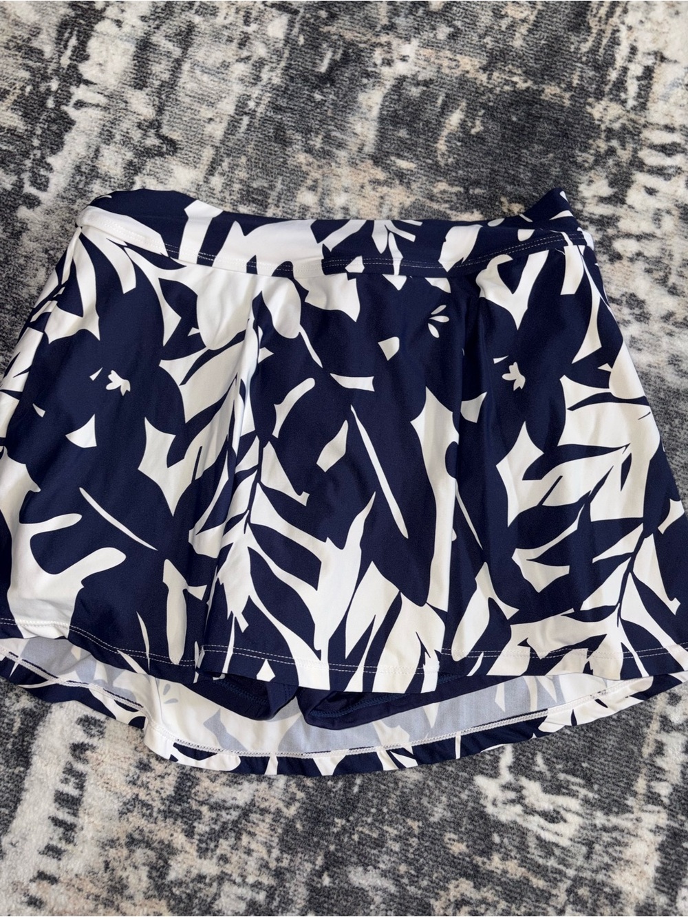 Anne Cole medium swim shorts